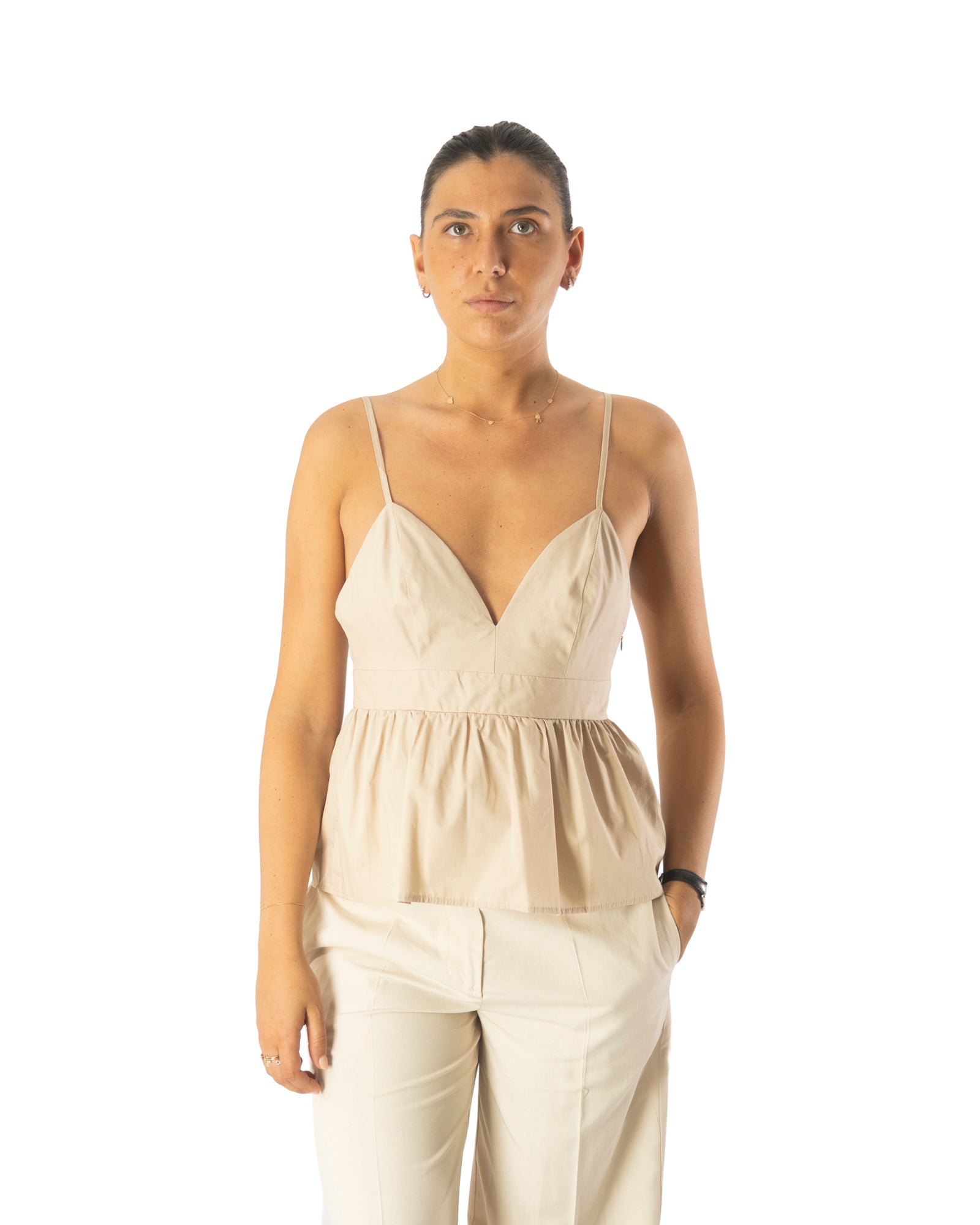 top beige leti