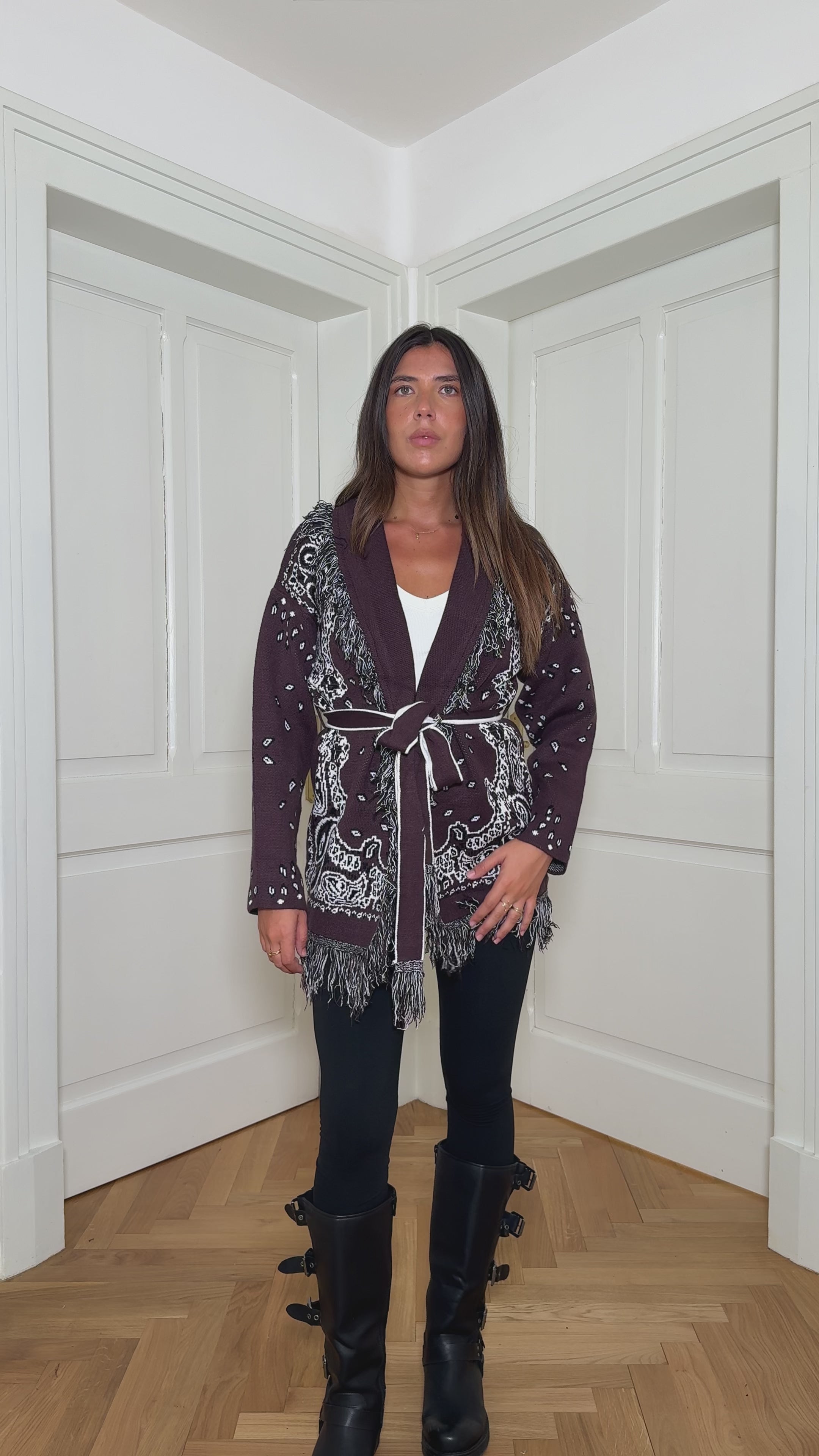 Cardigan Lungo 1