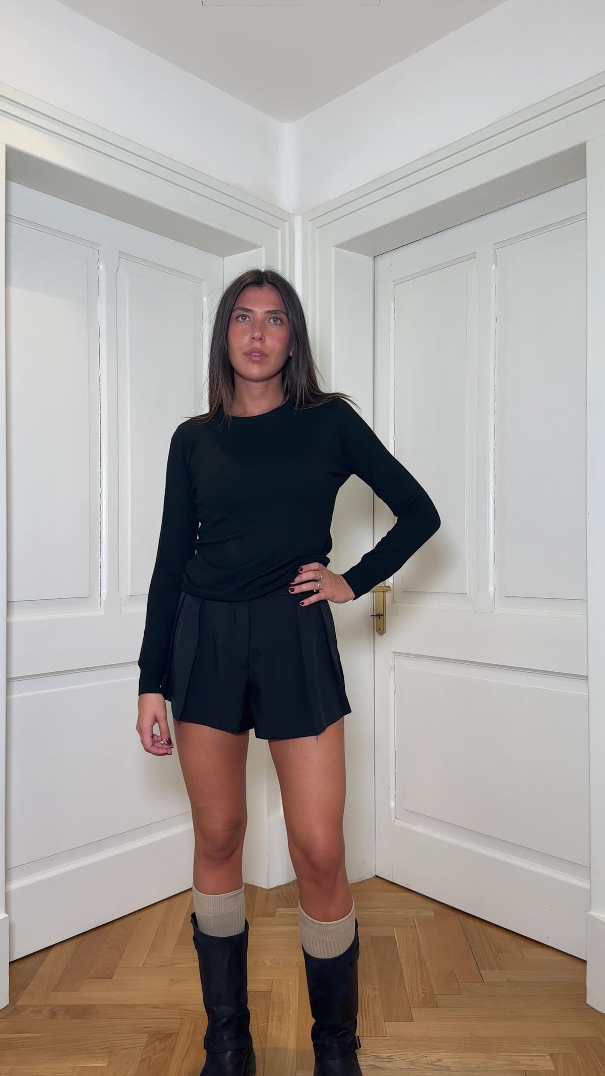 Top nero maniche lunghe