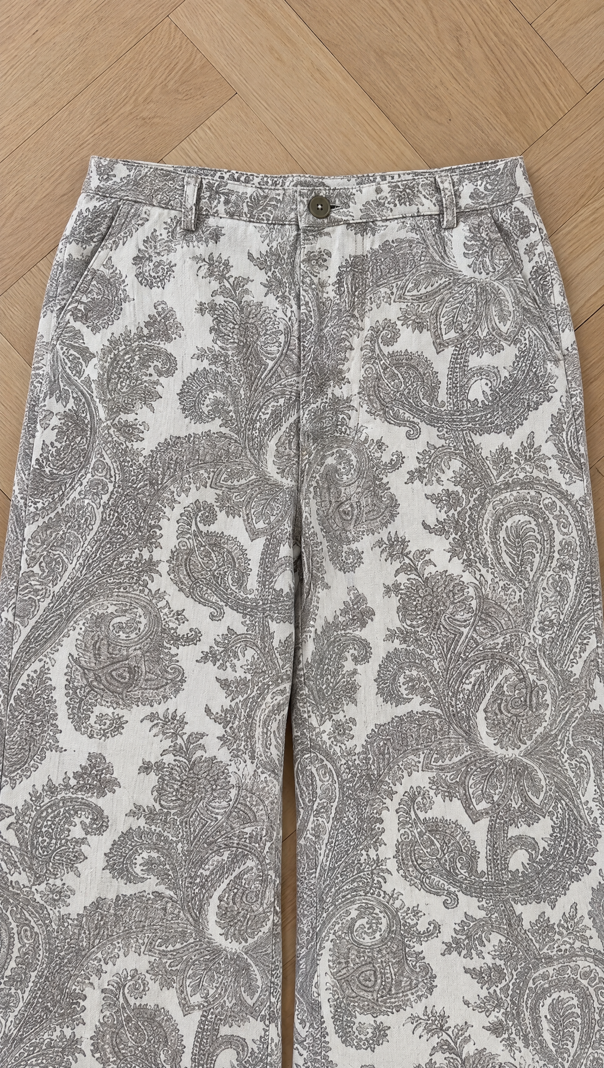 Pantalone Rachi - dettaglio della stampa paisley